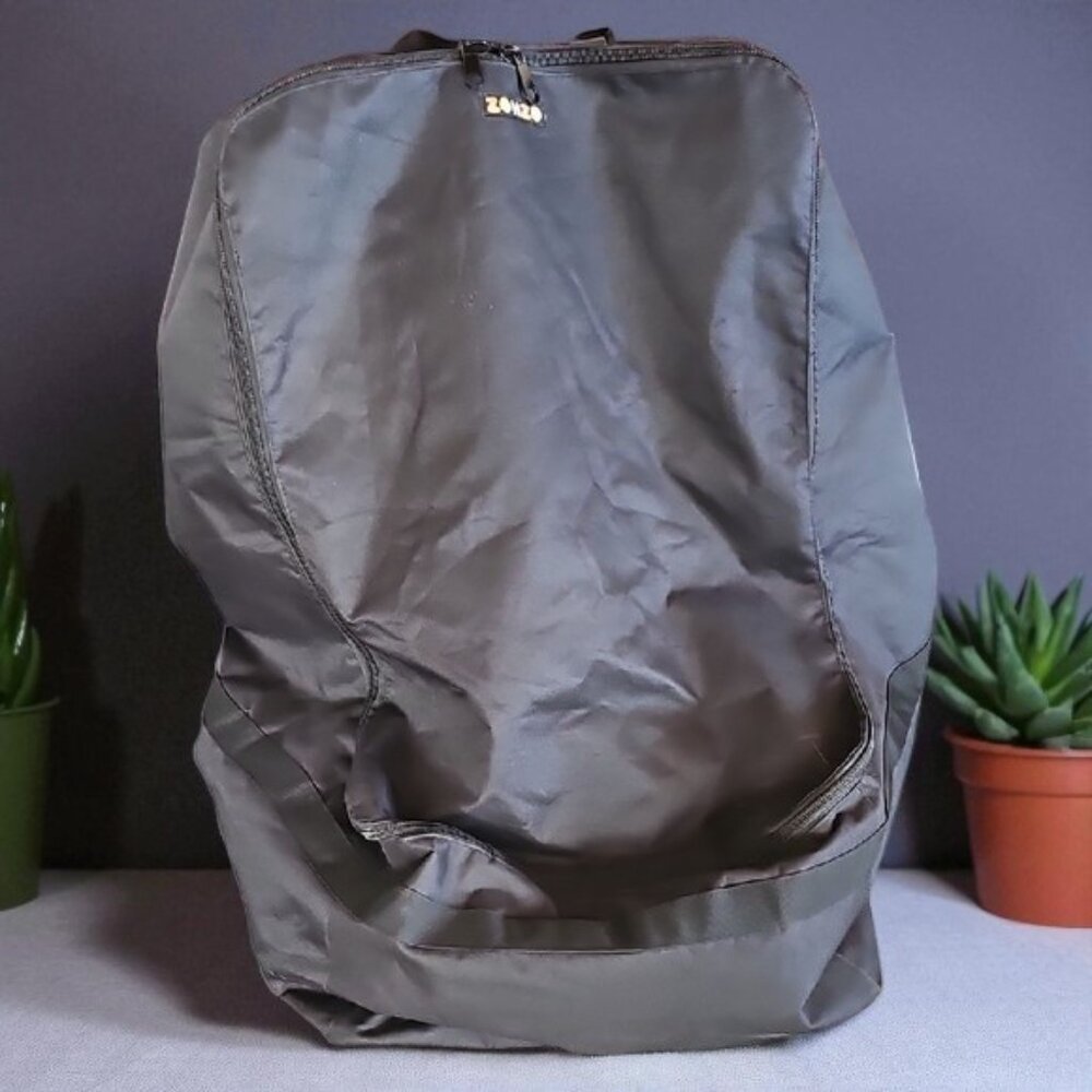 ZOHZO padded car seat carrying backpack